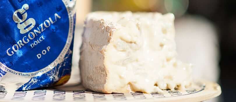 La crosta non è parte del formaggio Gorgonzola!